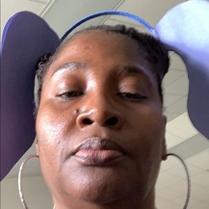 Meet your Posher, Faye